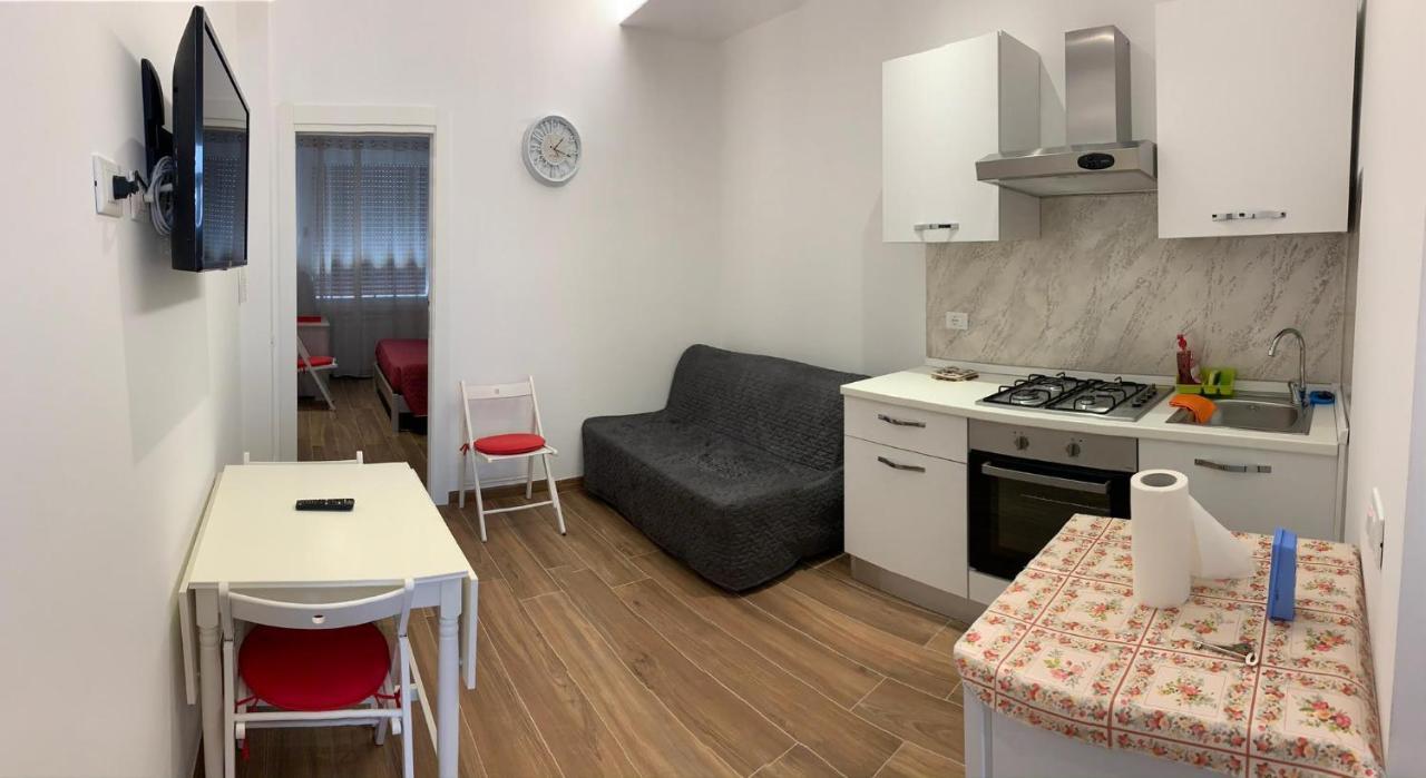 Ema'S Place Appartement Savona Buitenkant foto
